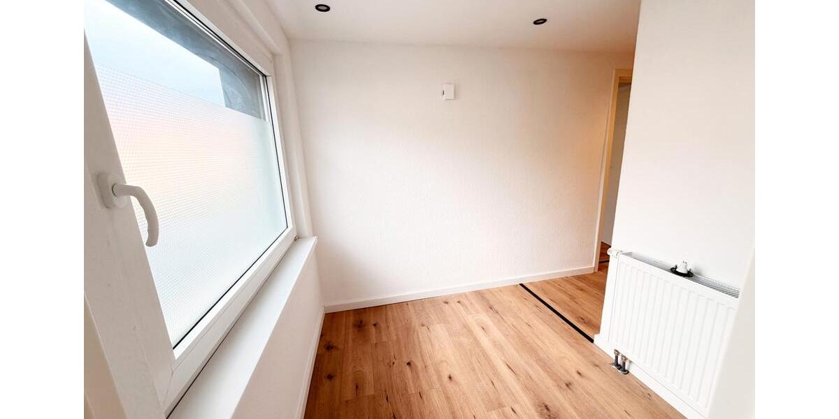 Einfamilienhaus Altenbeken - 8 Zimmer, 167 m&sup2;, 360.000&euro; | Angebot:25978941