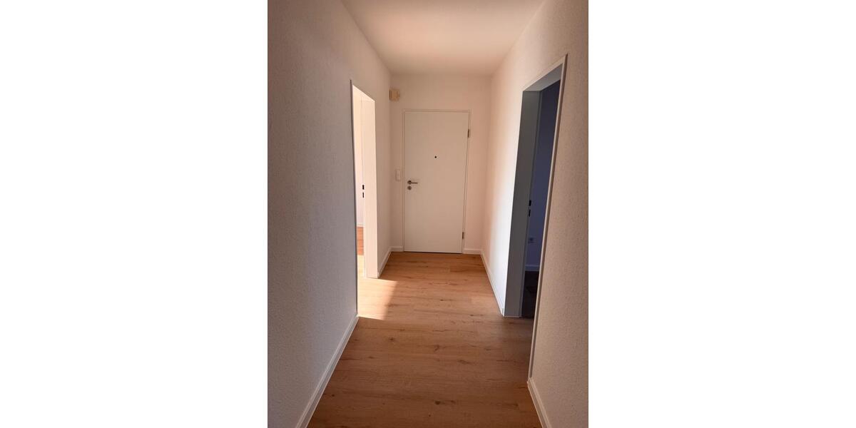 Renovierte Dachgeschosswohnung 3 zimmer