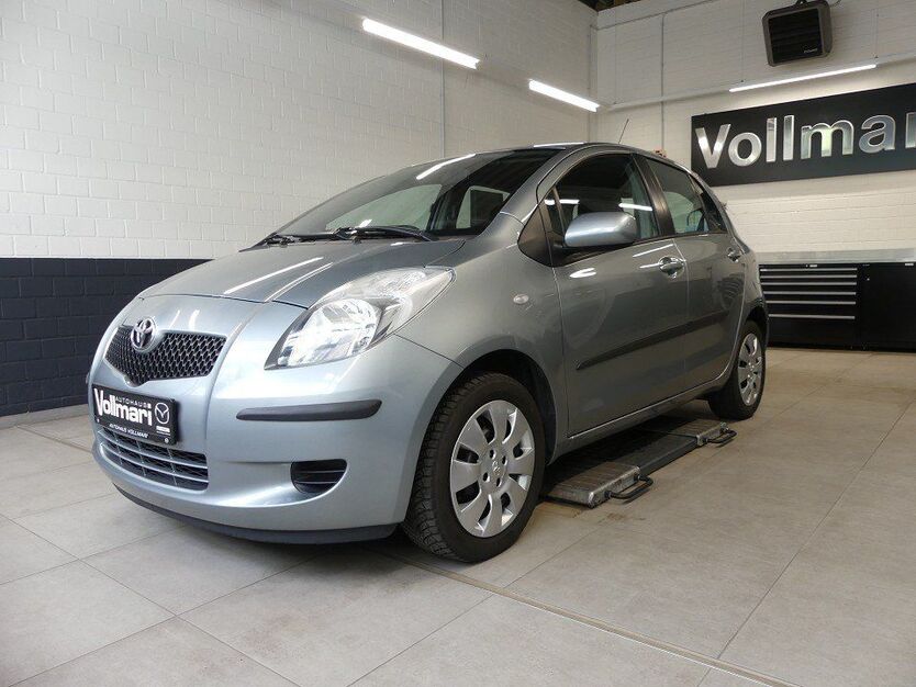 Toyota Yaris 75.000 km 5.000 € Paderborn 33106