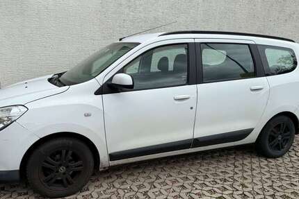 Dacia Lodgy 238.000 km 4.200 € Altenbeken 33184