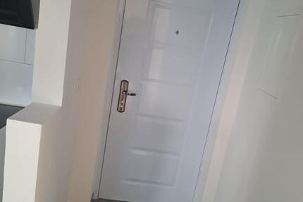 2 Küche, Bad Wohnung mit Küche in Lage 2 zimmer