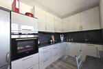 Charmante 3-Zimmer-Wohnung mit Loggia & Garage in Schloß Neuhaus