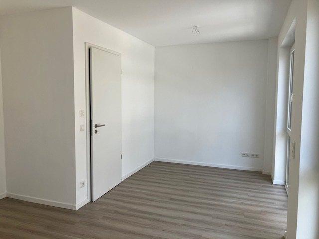 Reihenhaus Schloß Holte-Stukenbrock Stukenbrock - 5.5 Zimmer, 166 m&sup2;, 1.920&euro; | Angebot:26604364
