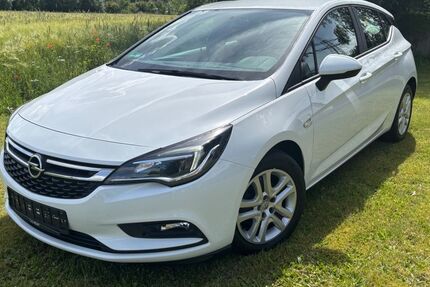 Opel Astra 77.297 km 8.990 &euro; Paderborn 33104