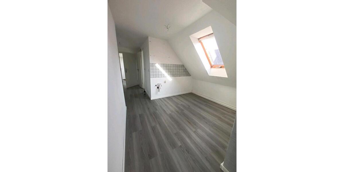 Dachgeschoßwohnung Paderborn Neuenbeken - 1 Zimmer, 55 m&sup2;, 525&euro; | Angebot:27611972