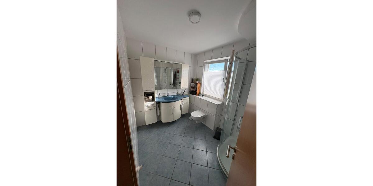 Etagenwohnung Bad Lippspringe - 5 Zimmer, 155 m&sup2;, 1.600&euro; | Angebot:27581416
