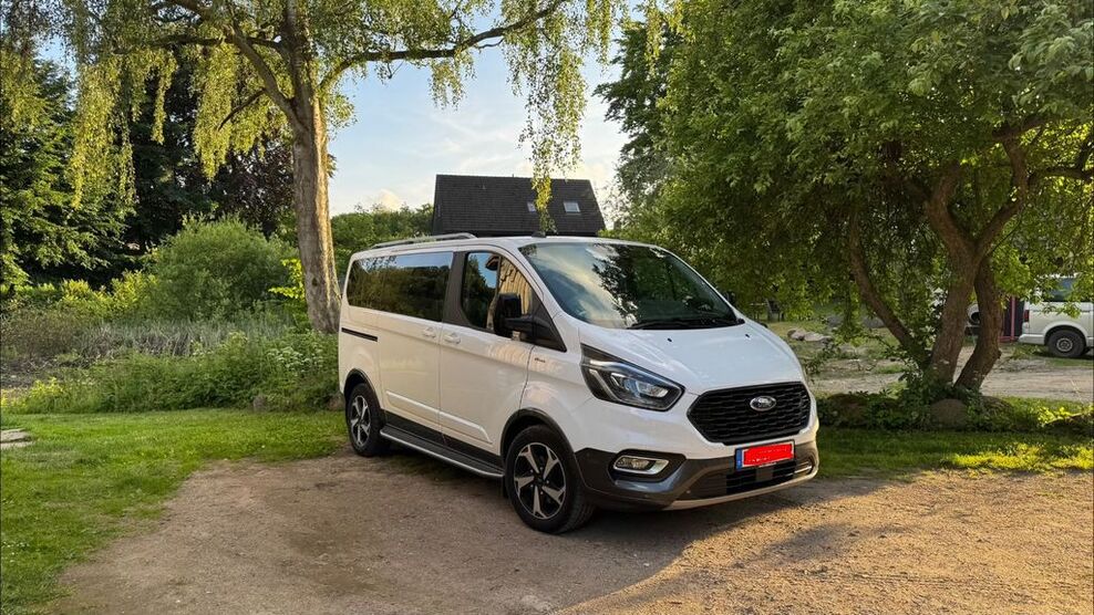 Ford Tourneo Custom 71.000 km 39.000 € Schlangen 33189