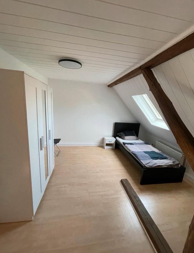 Monteurshaus mit 24 Schlafplätzen-Zentral in DetmoldPivitsheide zimmer