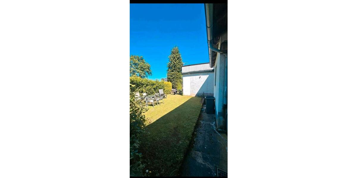 Einfamilienhaus Bad Driburg - 8 Zimmer, 220 m&sup2;, 320.000&euro; | Angebot:26939531