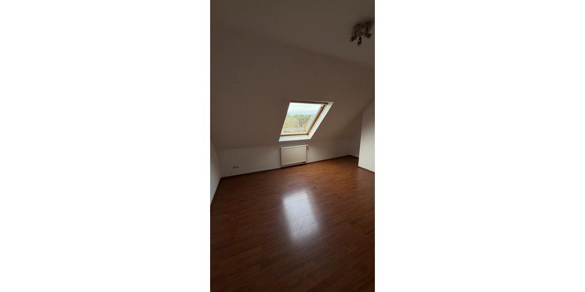 Etagenwohnung Hövelhof - 3 Zimmer, 100 m&sup2;, 1.150&euro; | Angebot:24864867