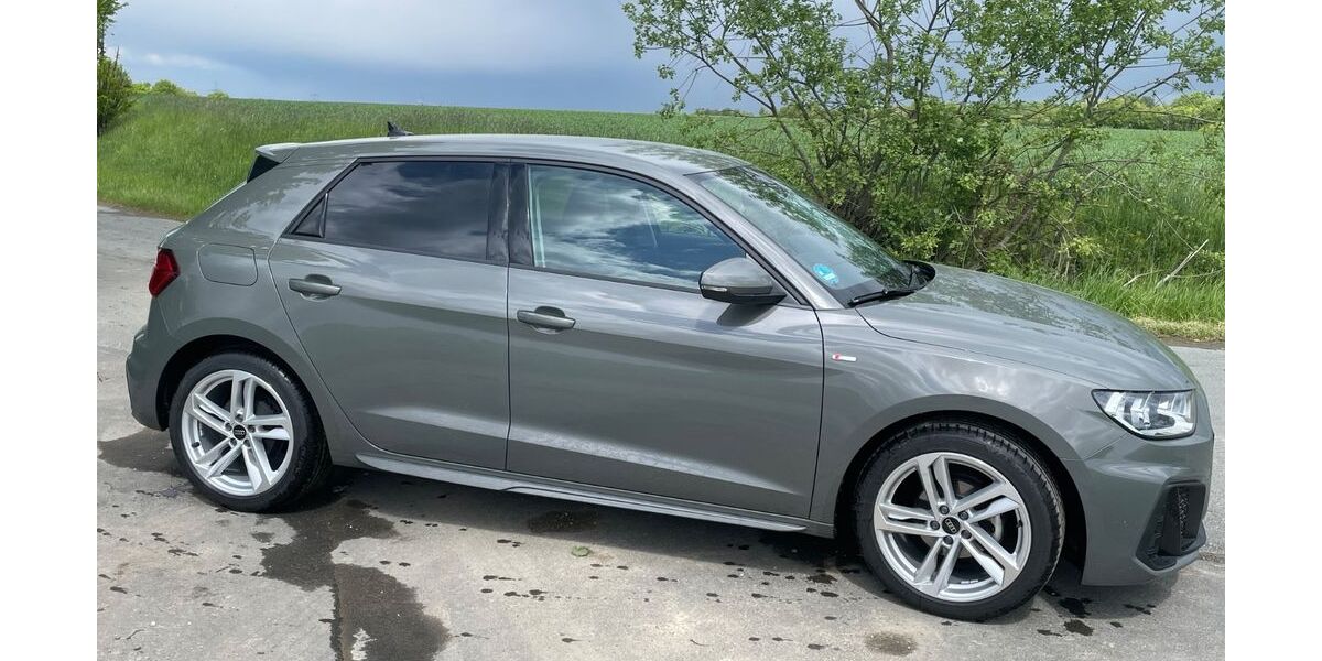 Audi A1 25.700 km 21.900 &euro; Marsberg 34431