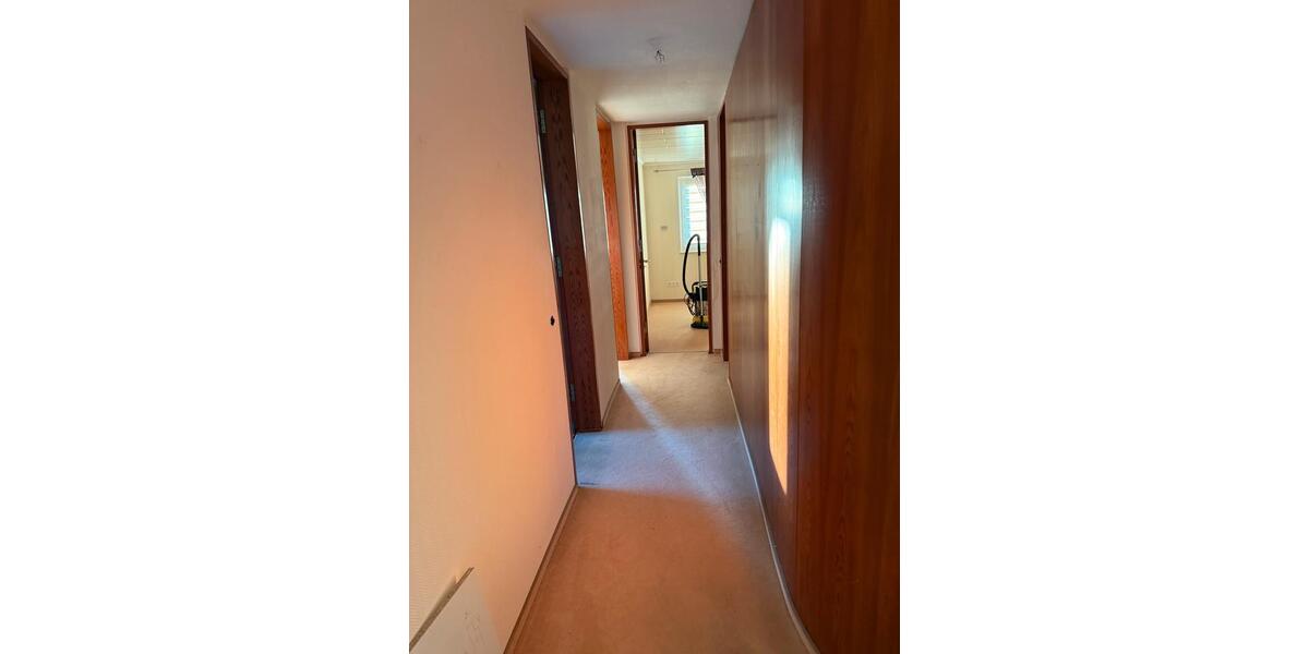 Etagenwohnung Paderborn Neuenbeken - 4 Zimmer, 110 m&sup2;, 1.450&euro; | Angebot:26418882