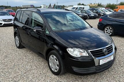 VW Touran 218.000 km 3.990 &euro; Paderborn 33106
