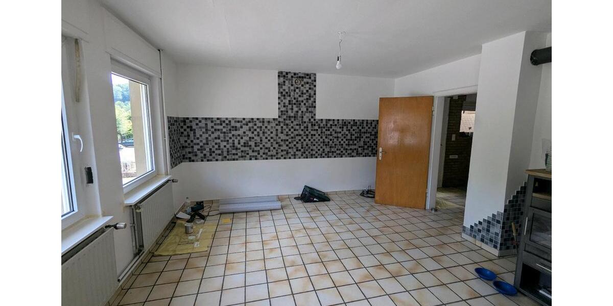 Doppelhaushälfte Nieheim - 3 Zimmer, 110 m&sup2;, 630&euro; | Angebot:25795323