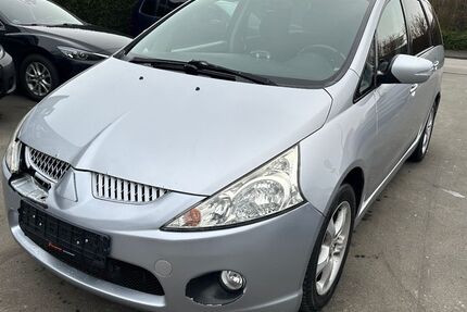 Mitsubishi Grandis 313.000 km 1.499 &euro; Paderborn 33100