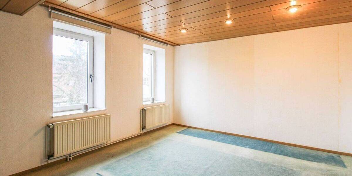 Einfamilienhaus Oerlinghausen - 8 Zimmer, 196 m&sup2;, 349.000&euro; | Angebot:26188984