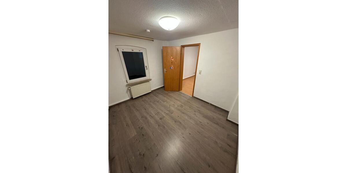 Etagenwohnung Marsberg - 4 Zimmer, 90 m&sup2;, 640&euro; | Angebot:25932725