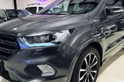 Ford Kuga 80.600 km 18.690 &euro; Paderborn 33102