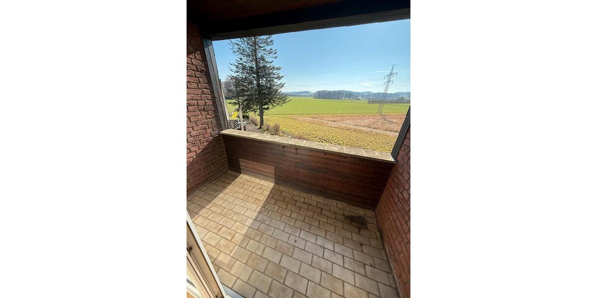 Dachgeschoßwohnung Detmold Hiddesen - 3 Zimmer, 73 m&sup2;, 490&euro; | Angebot:25353899