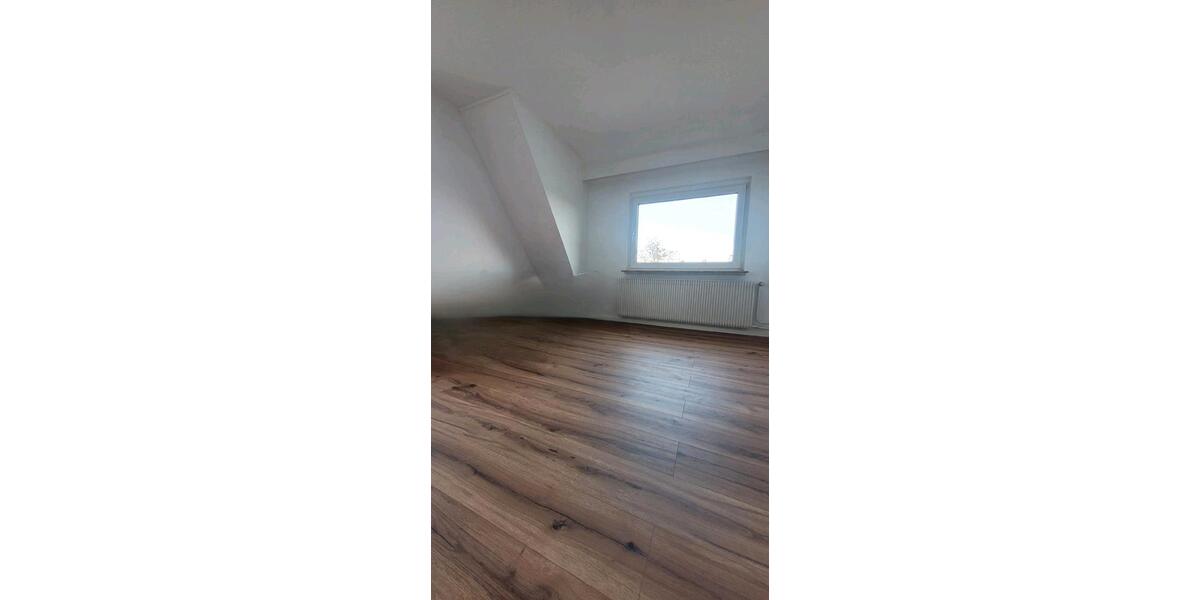 Einfamilienhaus Detmold - 5 Zimmer, 105 m&sup2;, 1.350&euro; | Angebot:27615037