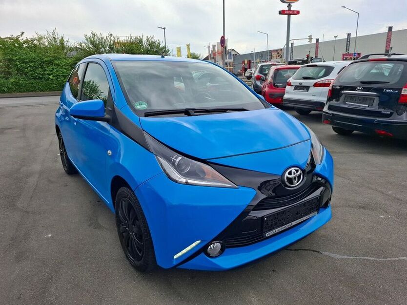 Aygo (X)