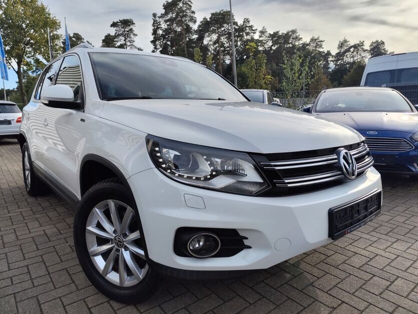 VW Tiguan 147.952 km 14.450 € Schlangen 33189