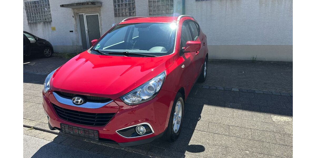 Hyundai ix35 201.000 km 4.799 &euro; Paderborn 33100