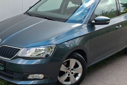 Skoda Fabia 99.997 km 8.999 &euro; Detmold 32758