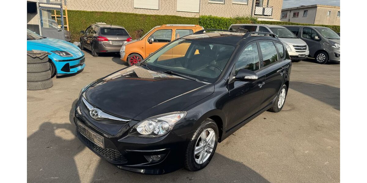 Hyundai i30 185.000 km 3.490 € Paderborn 33100