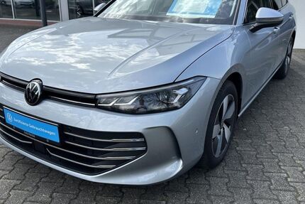 VW Passat Variant 23.444 km 30.999 &euro; Büren 33142