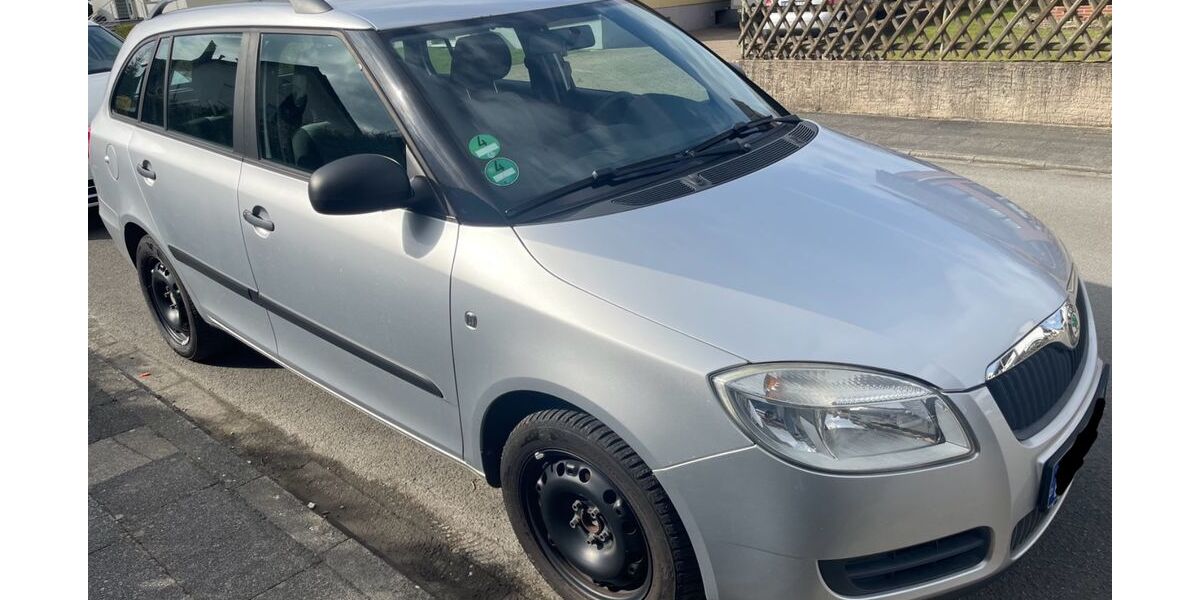 Skoda Fabia 88.560 km 6.000 &euro; Salzkotten 33154