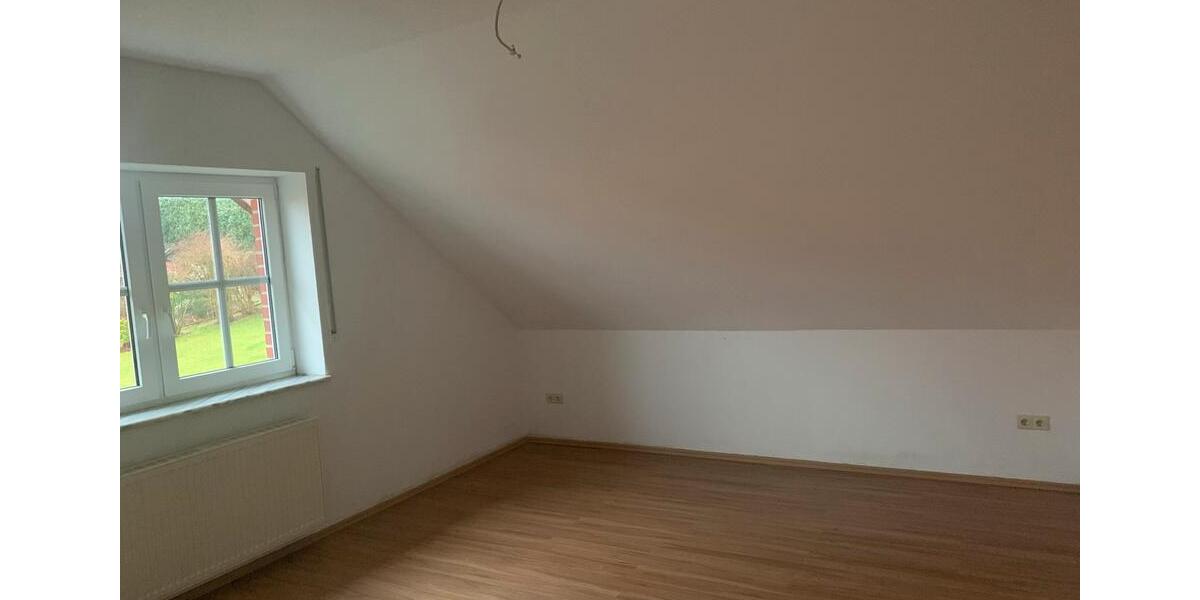 Charmante lichtdurchflutete 3 Zimmer Wohnung, Altenbeken-Schwaney 3 zimmer