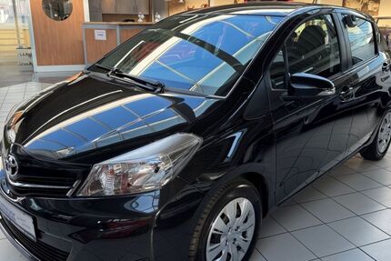 Toyota Yaris 58.000 km 8.790 &euro; Paderborn 33104