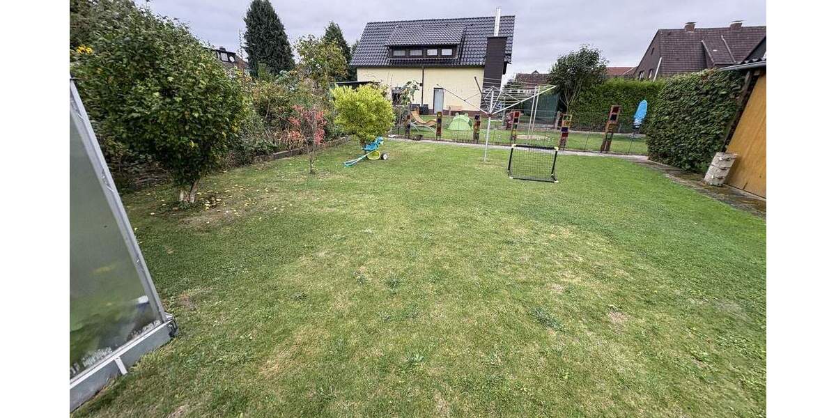Einfamilienhaus Brakel - 4 Zimmer, 100 m&sup2;, 120.000&euro; | Angebot:26715532