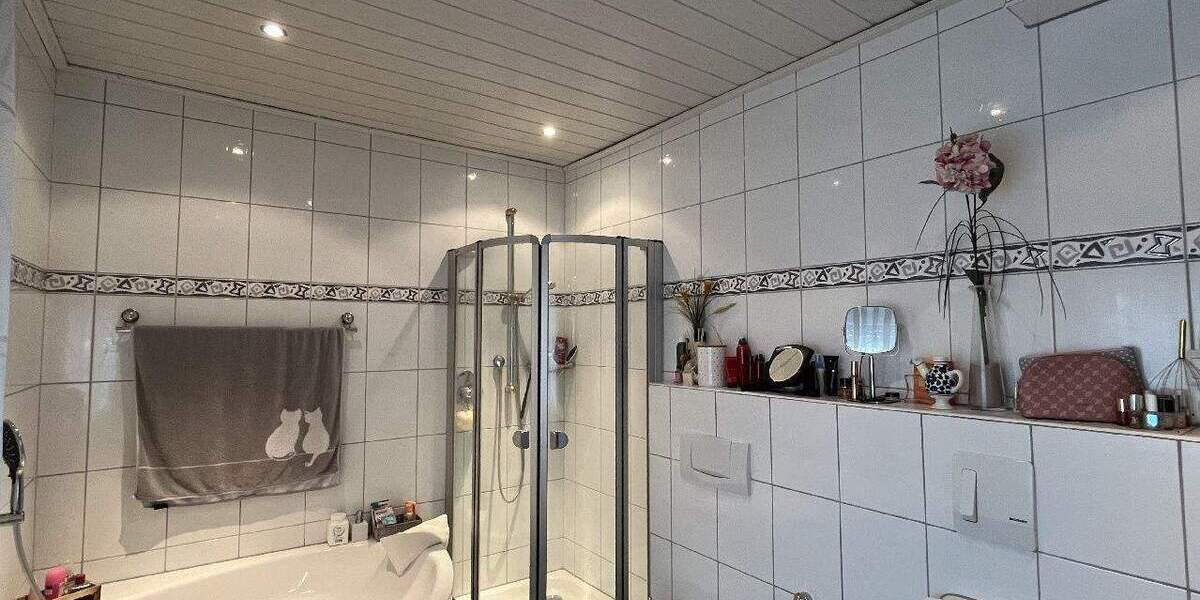 Mehrfamilienhaus, Wohnhaus Paderborn Elsen - 8 Zimmer, 214 m&sup2;, 490.000&euro; | Angebot:25686937