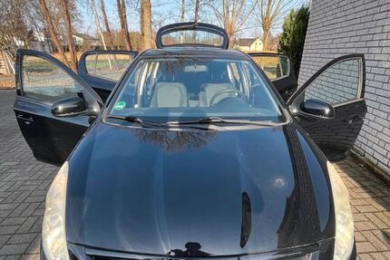 Hyundai i20 171.700 km 2.890 &euro; rietberg 33397