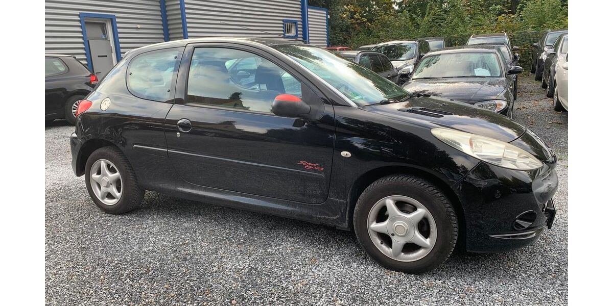 Peugeot 206 144.000 km 2.777 &euro; Detmold 32758