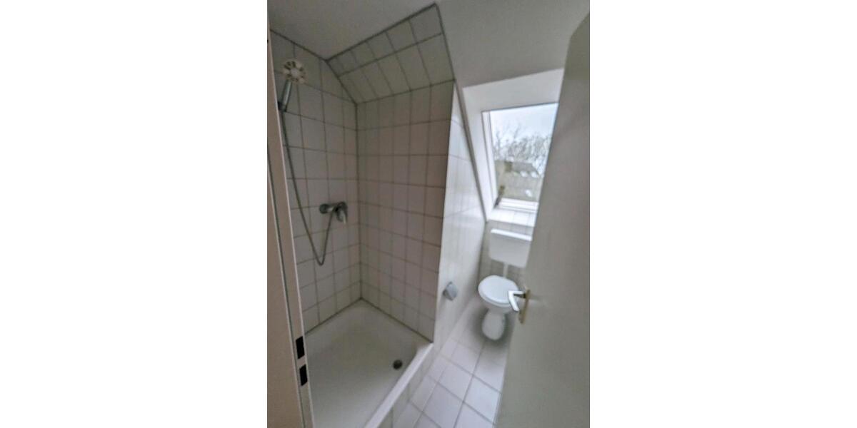 Dachgeschoßwohnung Paderborn - 2 Zimmer, 28 m&sup2;, 380&euro; | Angebot:26464232
