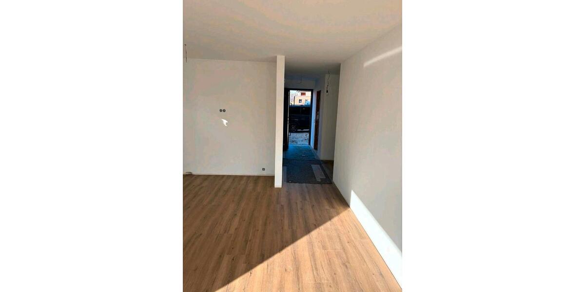 Doppelhaushälfte Delbrück - 6 Zimmer, 124 m&sup2;, 1.500&euro; | Angebot:26539496