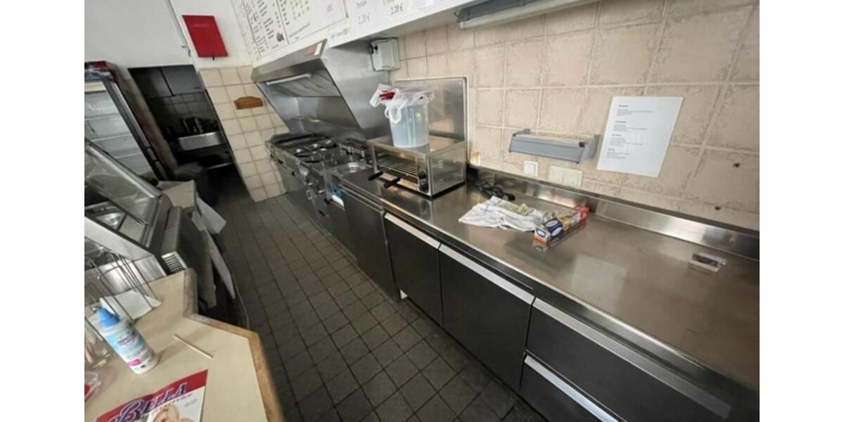 Imbiss Restaurant in der Innenstadt von 34414 Warburg Cafe Döner zimmer