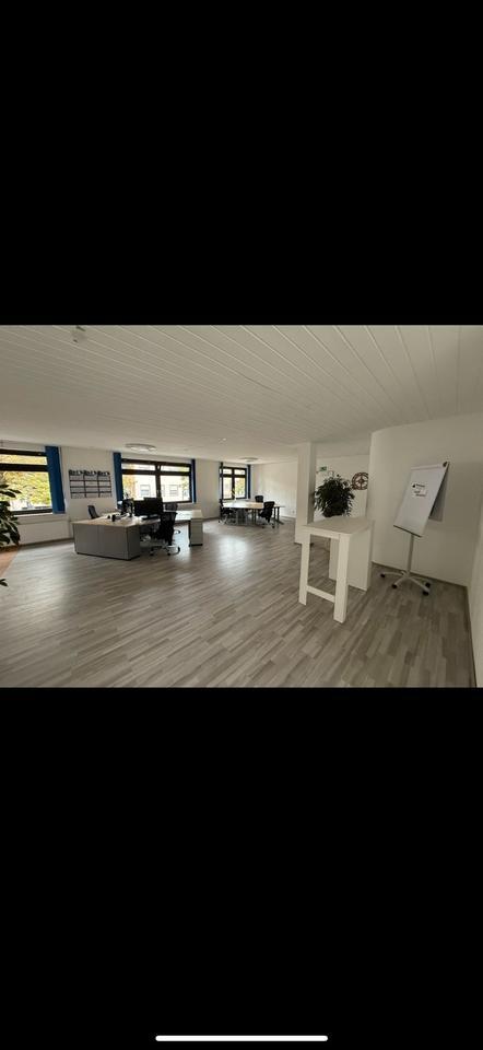 Büro Gewerbe Räumlichkeiten 126qm in Schloss Neuhaus