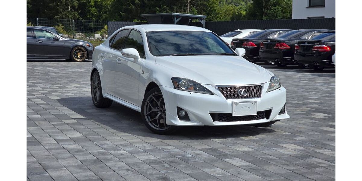 Lexus IS 350 78.300 km 19.990 € Büren 33142