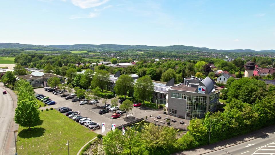 GILDE-Forum Detmold: 122 m² Büro, perfekt aufgeteilt u. mit eigener Zufahrt zimmer