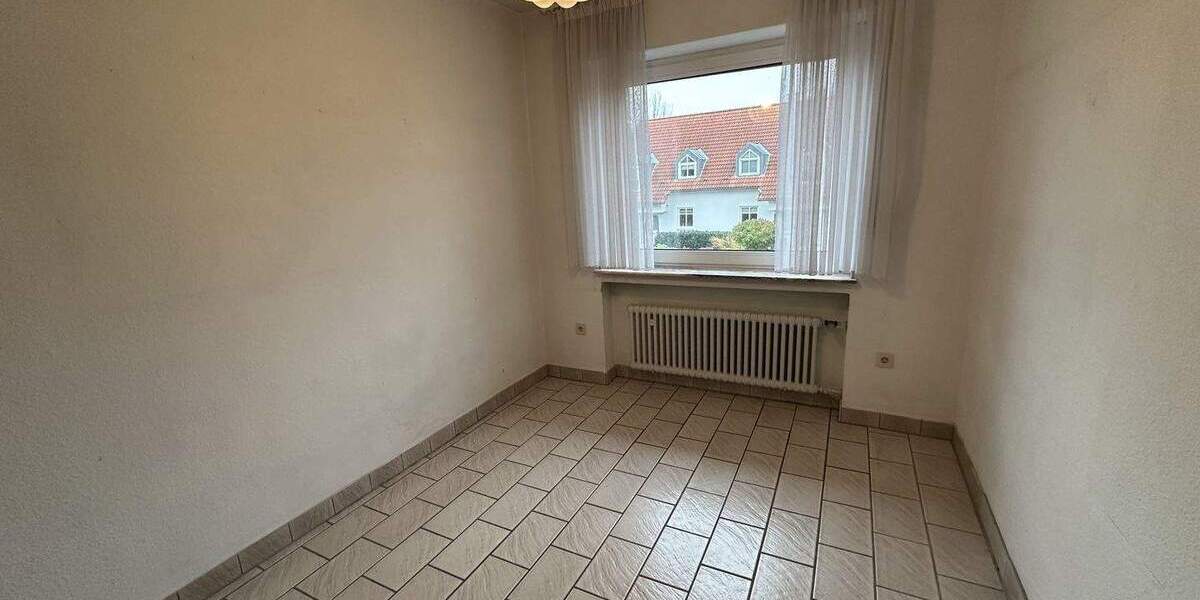 Einfamilienhaus Steinheim - 6 Zimmer, 262 m&sup2;, 299.000&euro; | Angebot:25821934