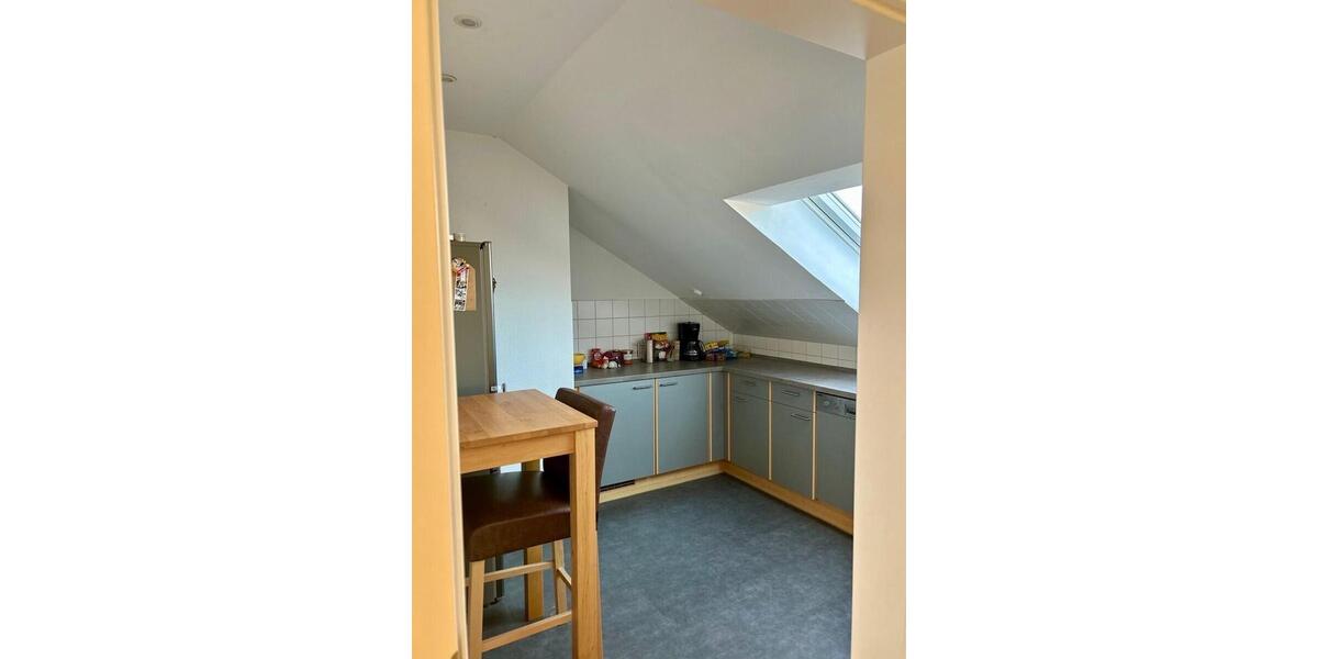 Dachgeschoßwohnung Detmold Hakedahl - 2.5 Zimmer, 71 m&sup2;, 189.000&euro; | Angebot:26877405