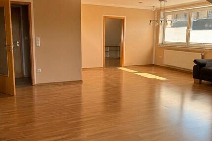 Wohnung Altenbeken - 4 Zimmer, 118 m&sup2;, 980&euro; | Angebot:25195396