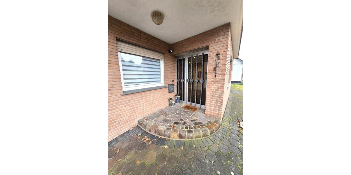 Einfamilienhaus Schloß Holte-Stukenbrock Stukenbrock - 6 Zimmer, 202 m&sup2;, 395.000&euro; | Angebot:26637382