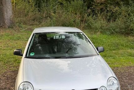 VW Polo 119.989 km 2.790 &euro; Paderborn 33104