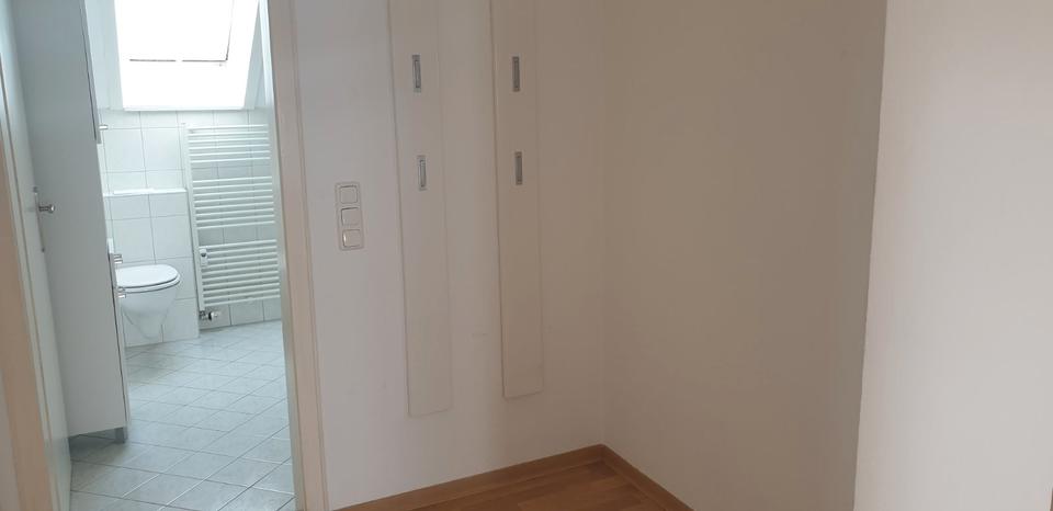 Dachgeschoßwohnung Paderborn - 3 Zimmer, 55 m&sup2;, 540&euro; | Angebot:26674360