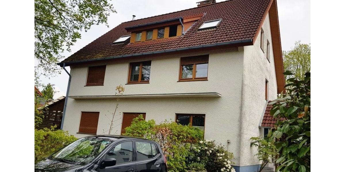 Große Eigentumswohnung mit Wintergarten und Balkon 4 zimmer